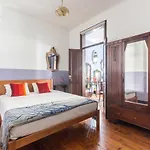 Charming In A 19th Century Building Apartamento *