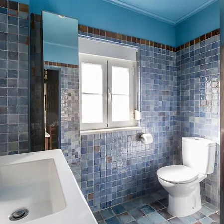 Charming In A 19th Century Building Apartamento *